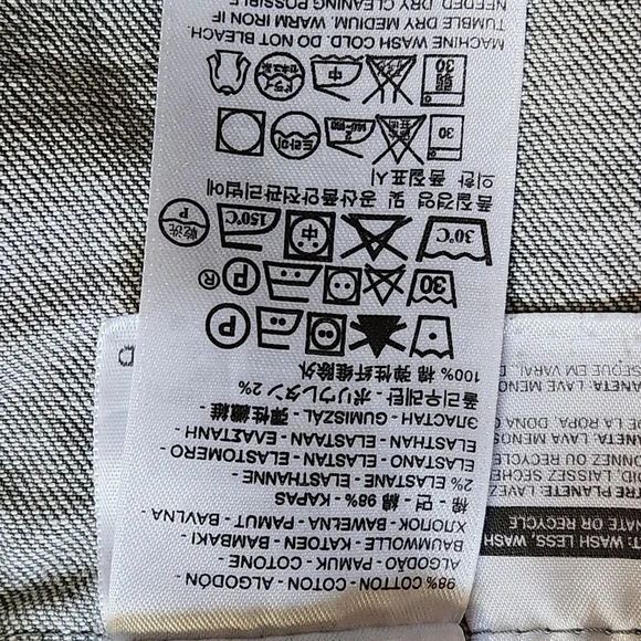 Women's Denim Jean Jacket Gray Distressed faded Cropped Collared LEVI STRAUSS - Picture 16 of 16